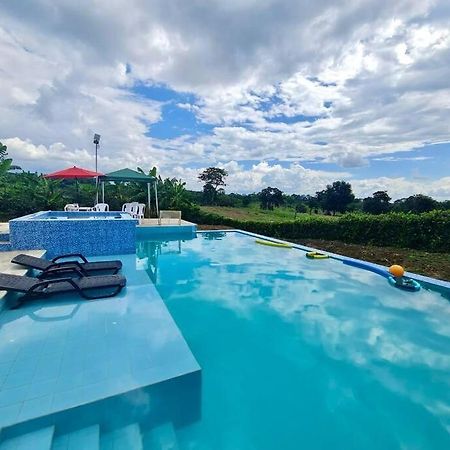Finca En El Quindio Arrullo Cafetero Quimbaya Dış mekan fotoğraf